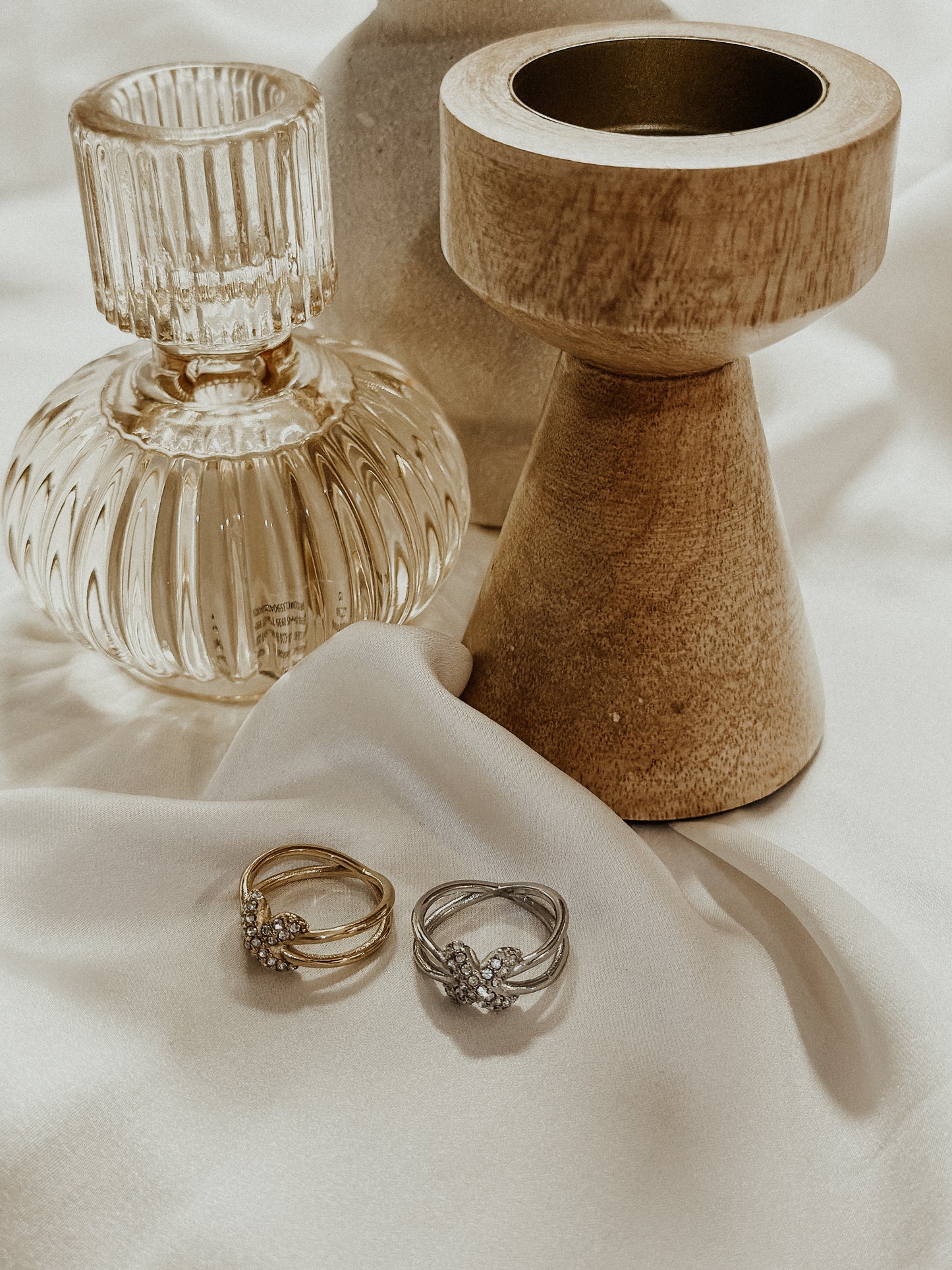 “Violet” ring